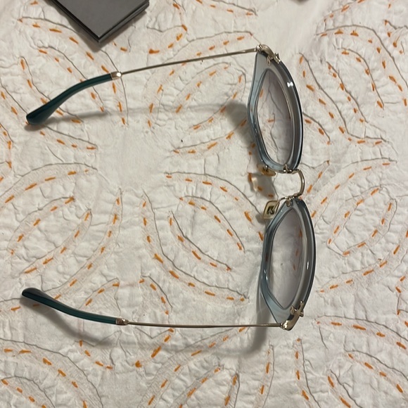 Authentic Y2K MiuMiu Cat Eye Sunglasses with glitter aqua blue frames - Picture 3 of 4